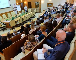 Pharmaceutical logistic specialists and manufacturers' meeting in Moscow